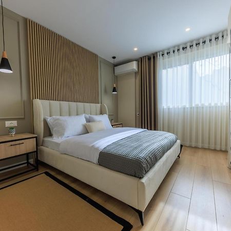 Syncron Centre Skyline Rooftop Tirana Apartments מראה חיצוני תמונה