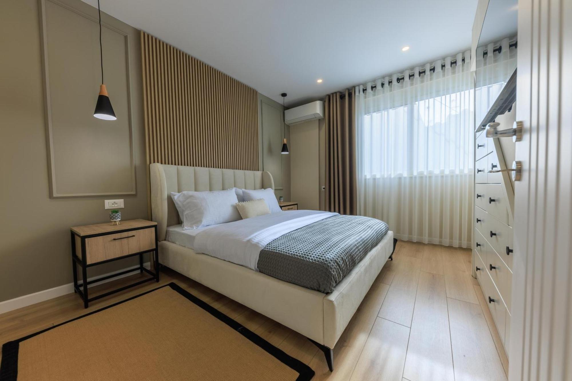 Syncron Centre Skyline Rooftop Tirana Apartments מראה חיצוני תמונה