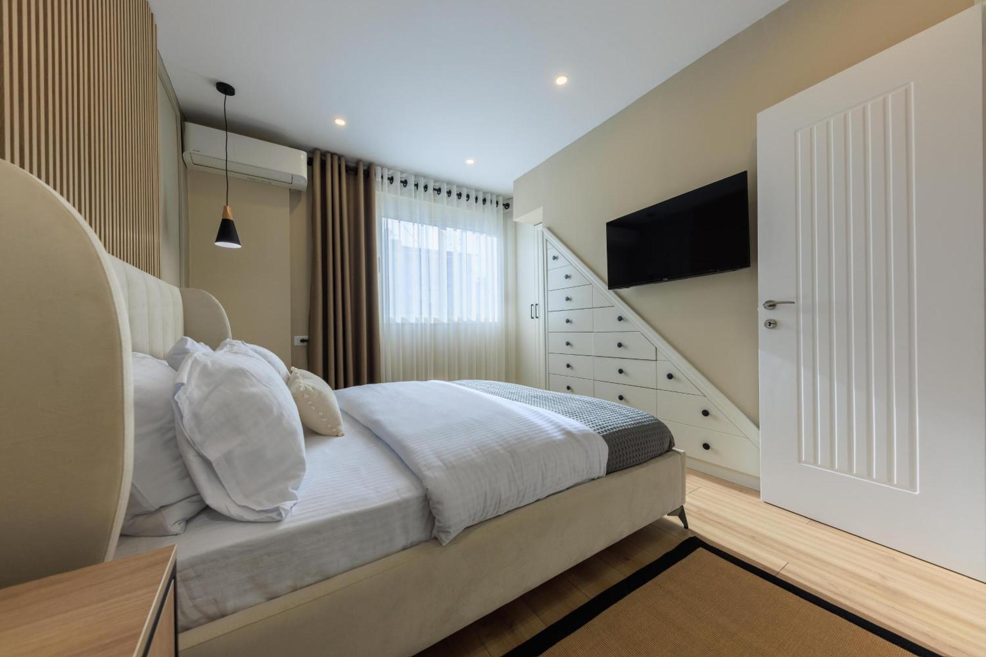 Syncron Centre Skyline Rooftop Tirana Apartments מראה חיצוני תמונה