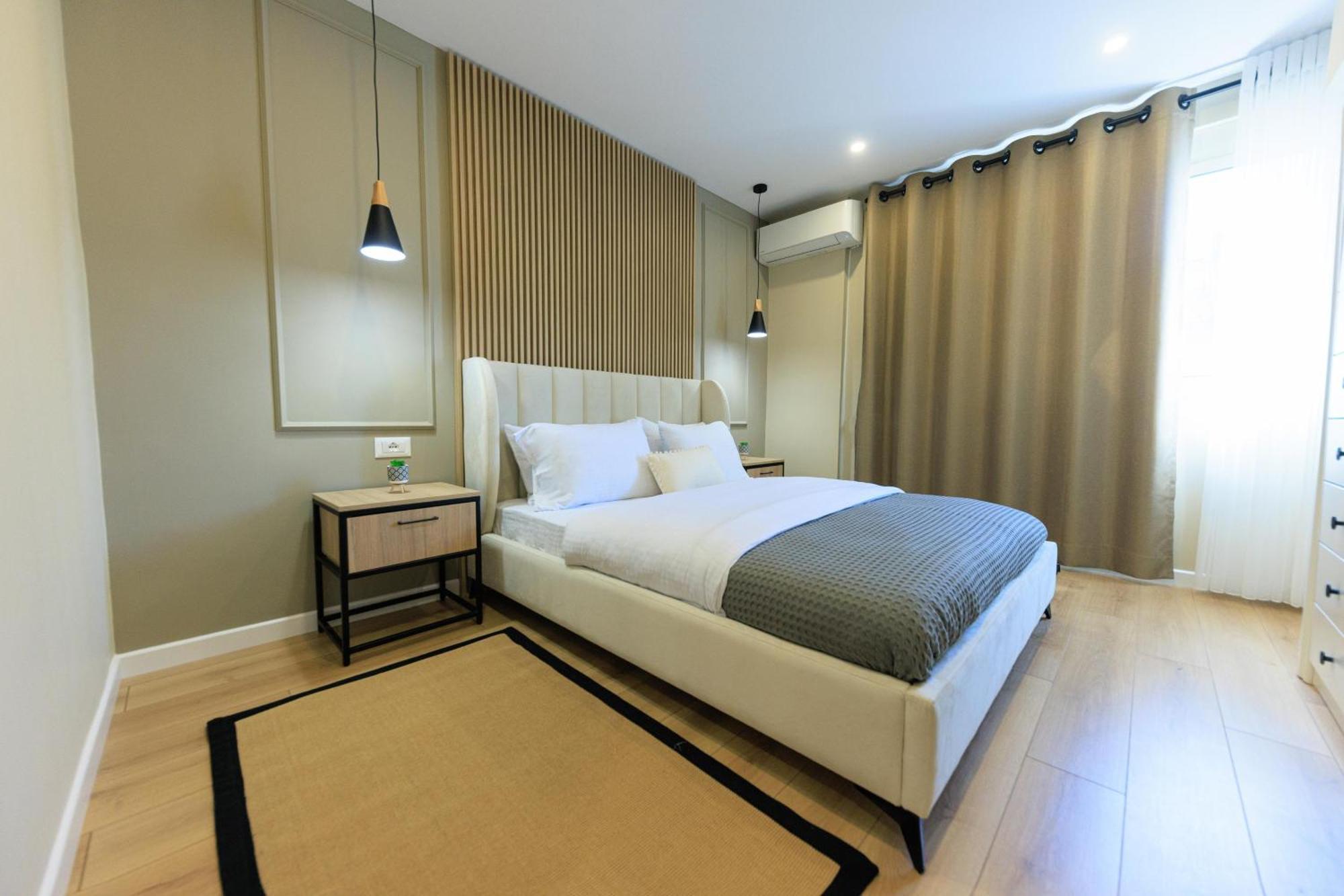 Syncron Centre Skyline Rooftop Tirana Apartments מראה חיצוני תמונה